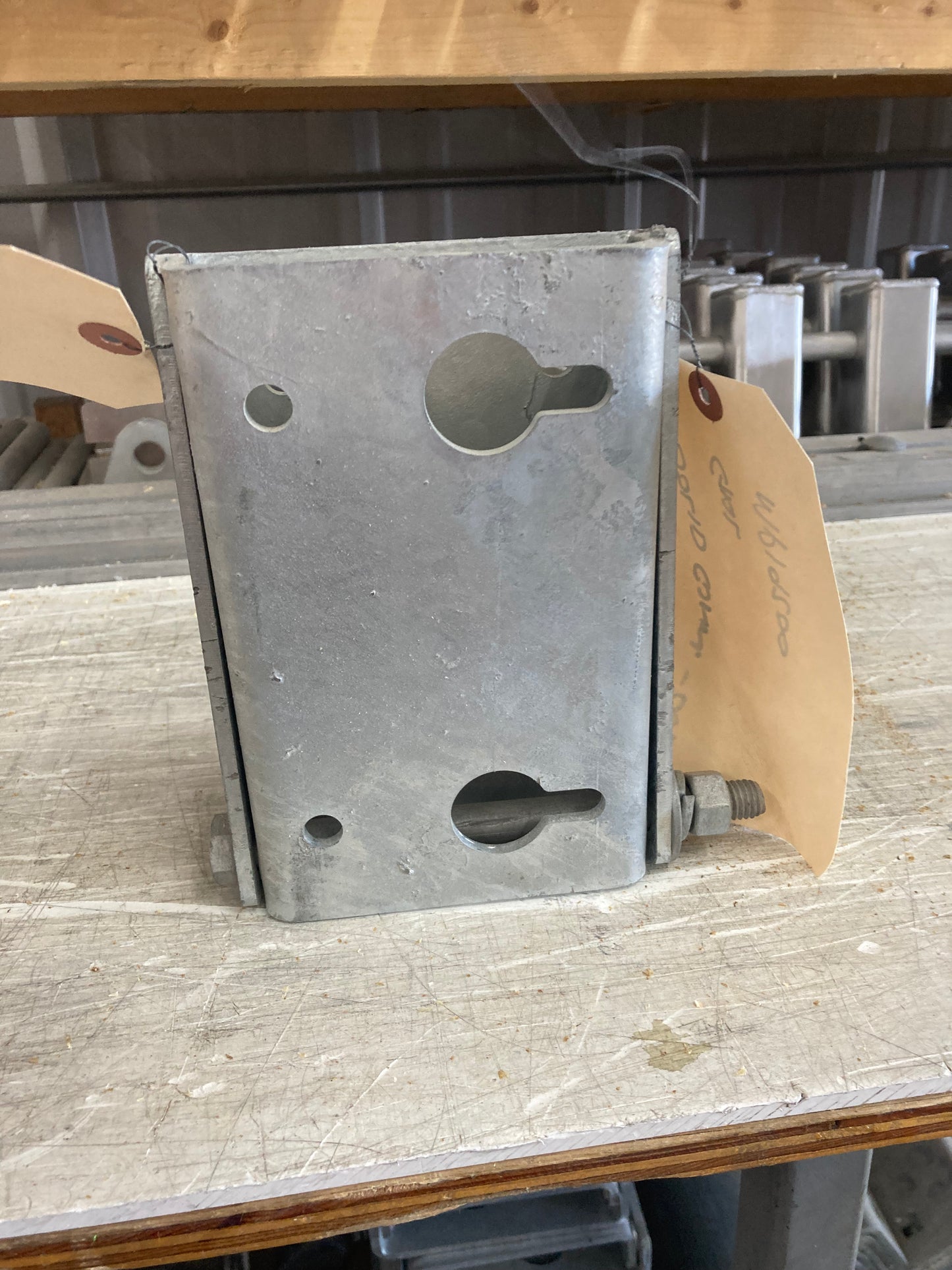 L4 Hinge Double